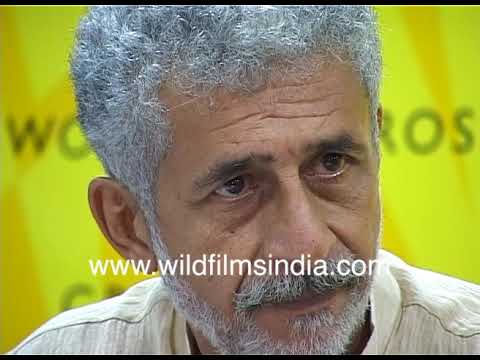 Naseeruddin Shah and Tom Alter attend the 2006 launch of Invisible: The Art of Renu Saluja