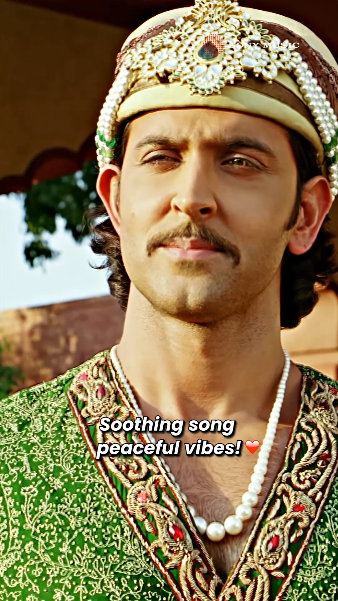 When music meets poetry ?? #arrahman #jashnebahara #hrithikroshan #javedali
