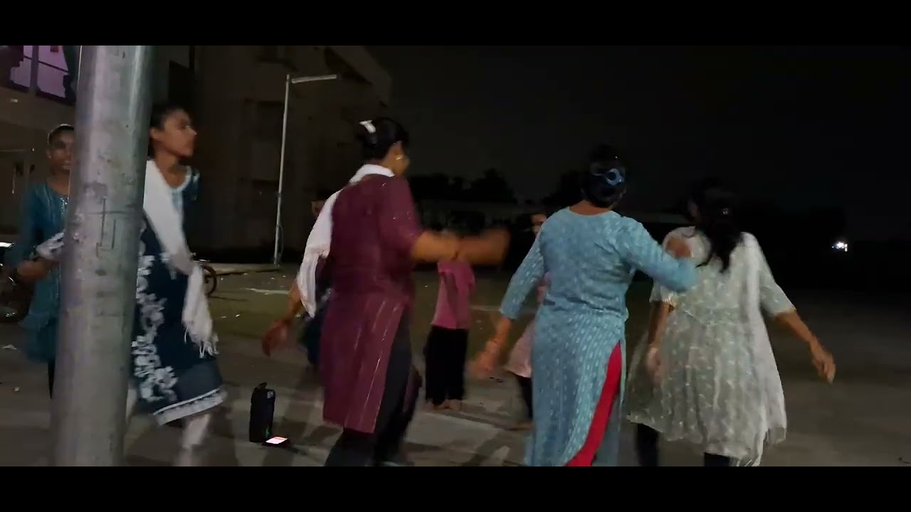 Garba with  quarter gang 🥰🥰🥰🥰 miss u so muchhhhh 