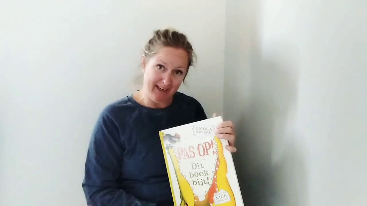 Pas op, dit boek bijt! - YouTube