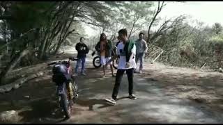 Setatus konco teko pas butuh tok