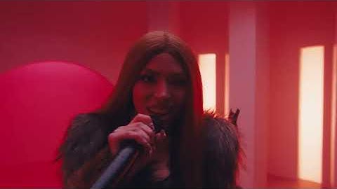 Yeri Mua - Avión Privado | Vevo DSCVR