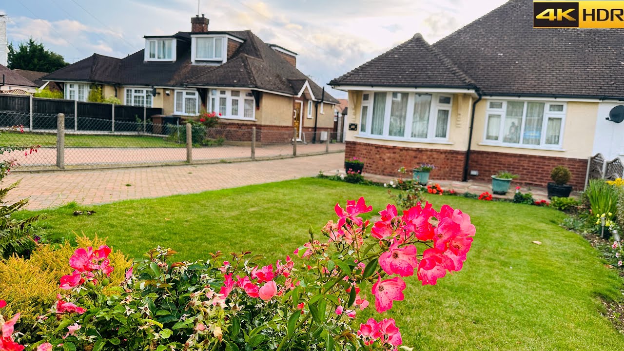 Best relaxing Walk | UK Neighbourhoods 🏡 Nature sounds and relaxing music 🌲