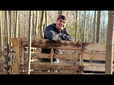 How to Build a FREE Pen out of Pallets!