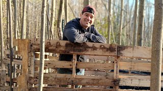 How to Build a FREE Pen out of Pallets!