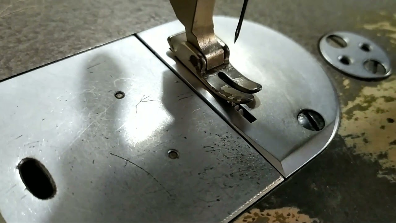 القماش غير ثابث تحت رجل المكينة (البيبيش) ماهو السبب؟؟