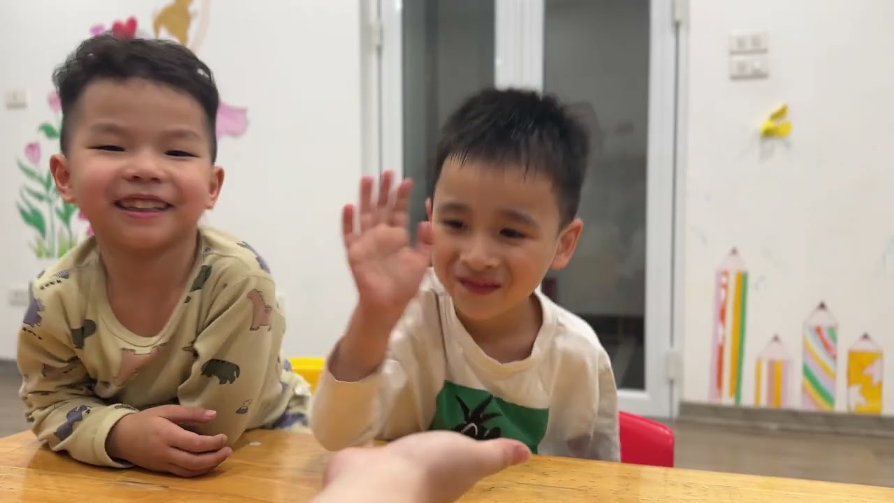 Orange 3 - Unit 3: Lion & Mango