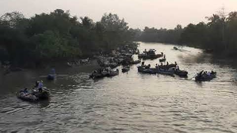 Chợ nổi Phong Điền - Cần Thơ