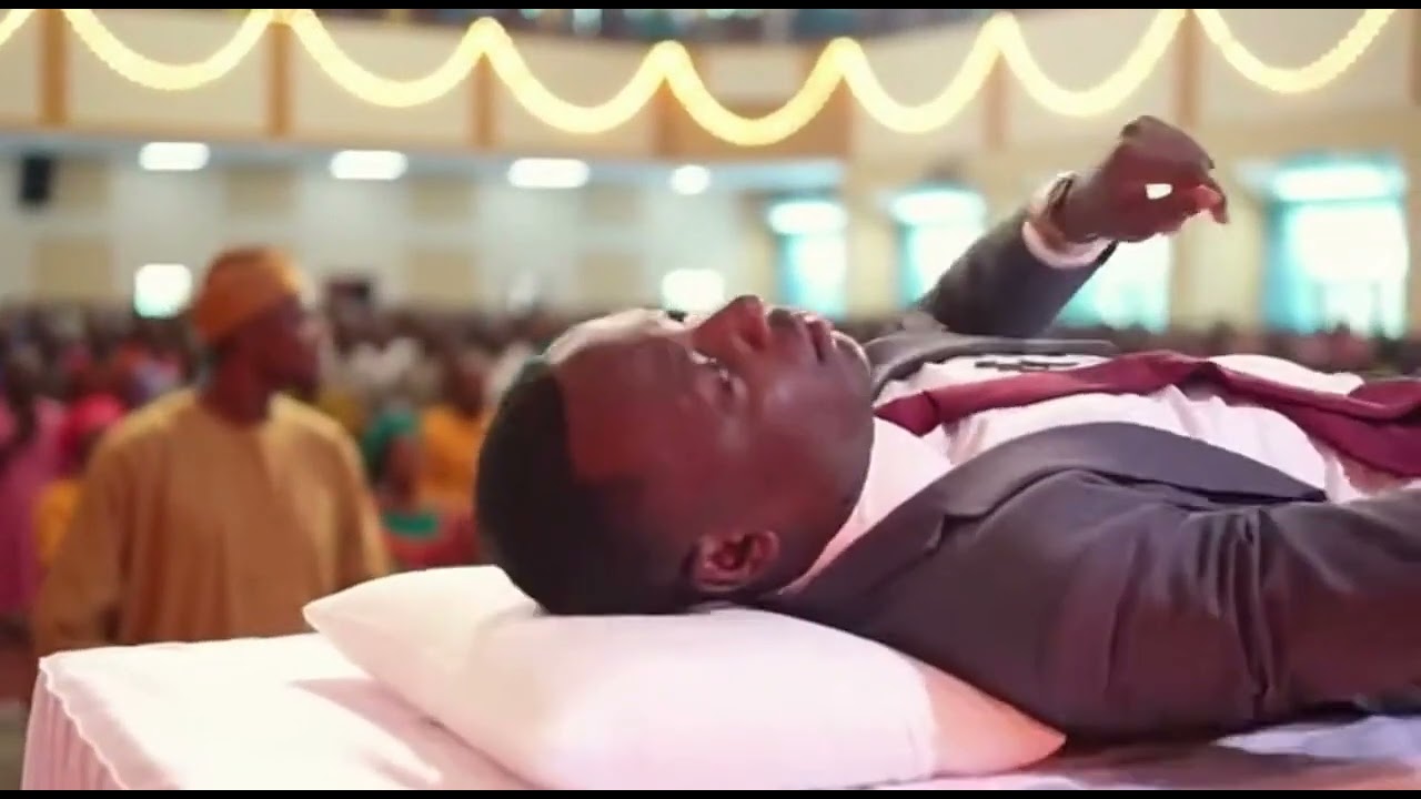 Pastor woke d€ad body in his church 