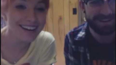 Paramore : Hayley & Jeremy Chat : 