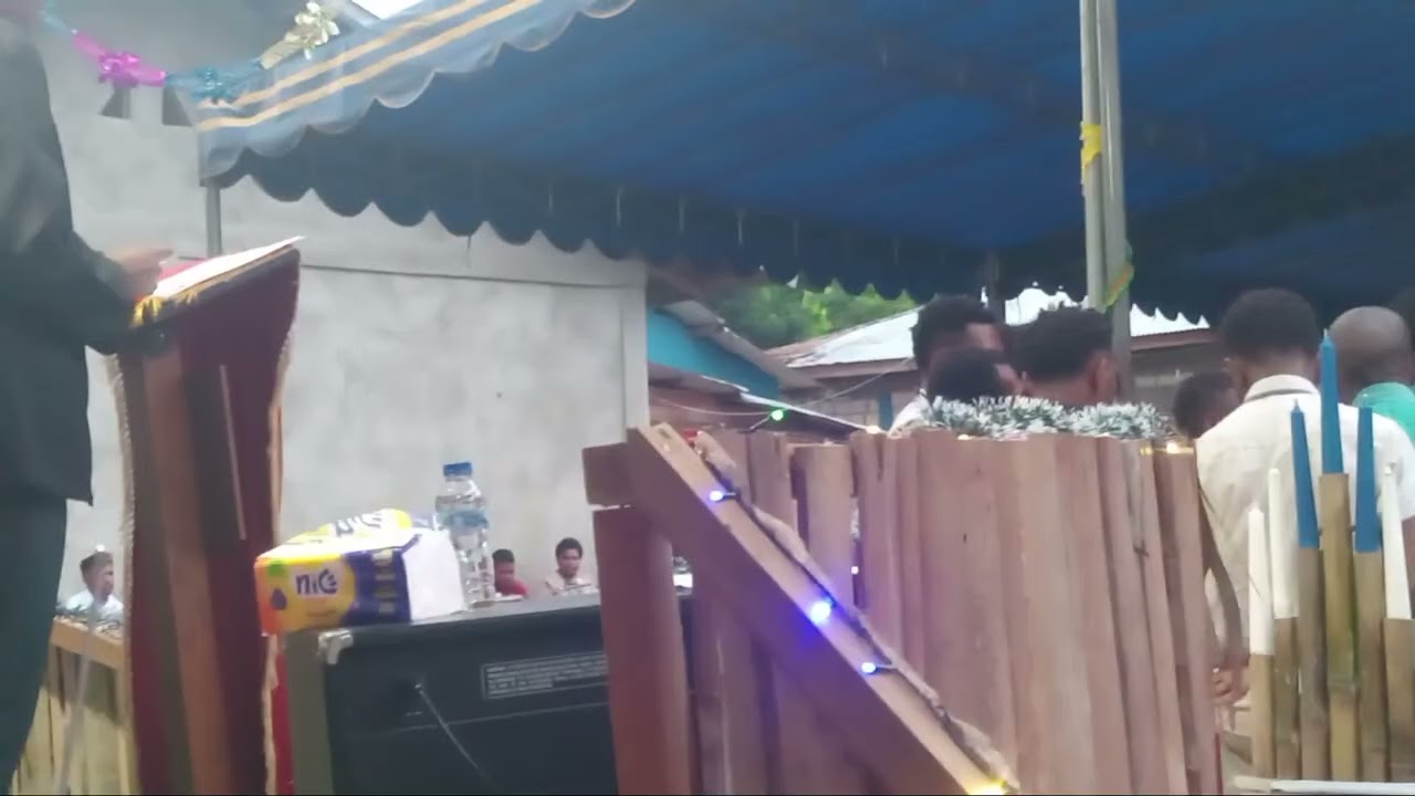 Lagu pocal grup dari manyabol ,bahasa yabasorom