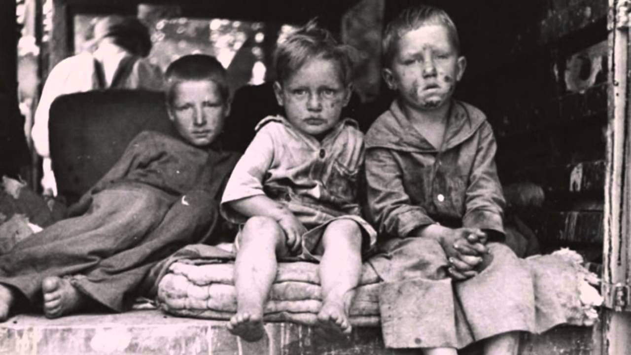 Голод во время великой отечественной. Голод в США (Великая депрессия 1930-х). Беспризорники в годы войны 1941-1945. США Великая депрессия фото голод. Голодающие дети Великой Отечественной войны.