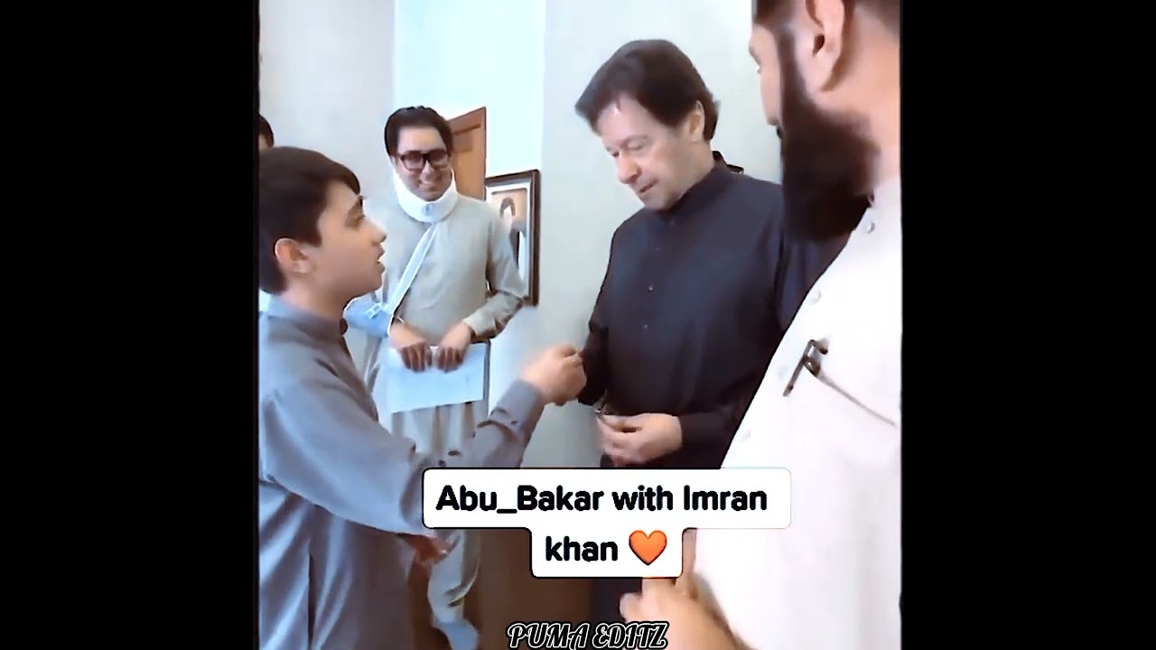 Imran khan meet his fan in Pti Jalsa Abu Bakar is Crying 😢 Emotional 🥲 Imran khan Sir 💚 PUMA EDITZ