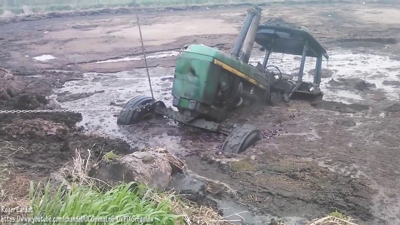 Tractors Stuck in Mud 2017 YouTube