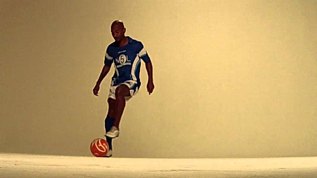 Djuric Ascencion with a neat combo | www.n5l.co.uk