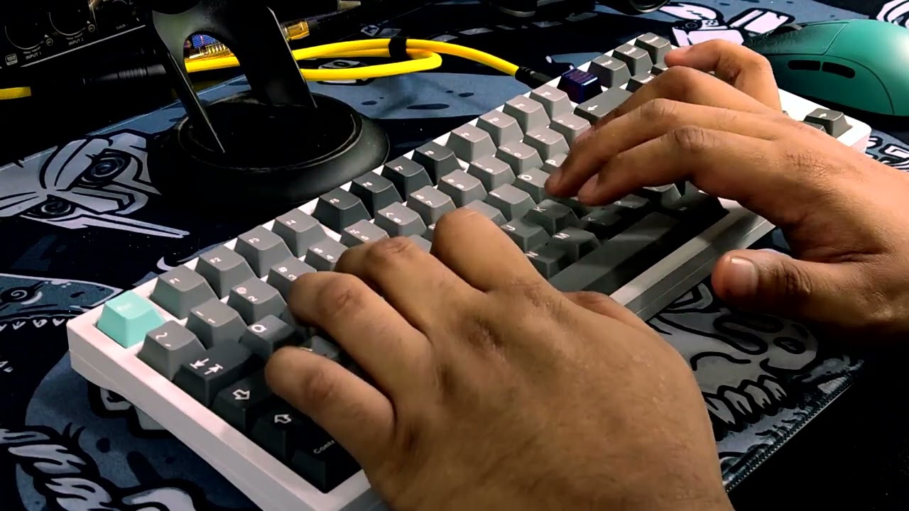 Freebird TKL E-White w/ Geon Black Switch