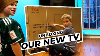 Zach & Simon Unbox New TV