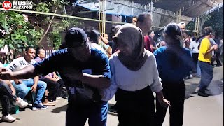 Terbarugoyang Nempel Anti Baperom Kumis Sama Gadis Cantik