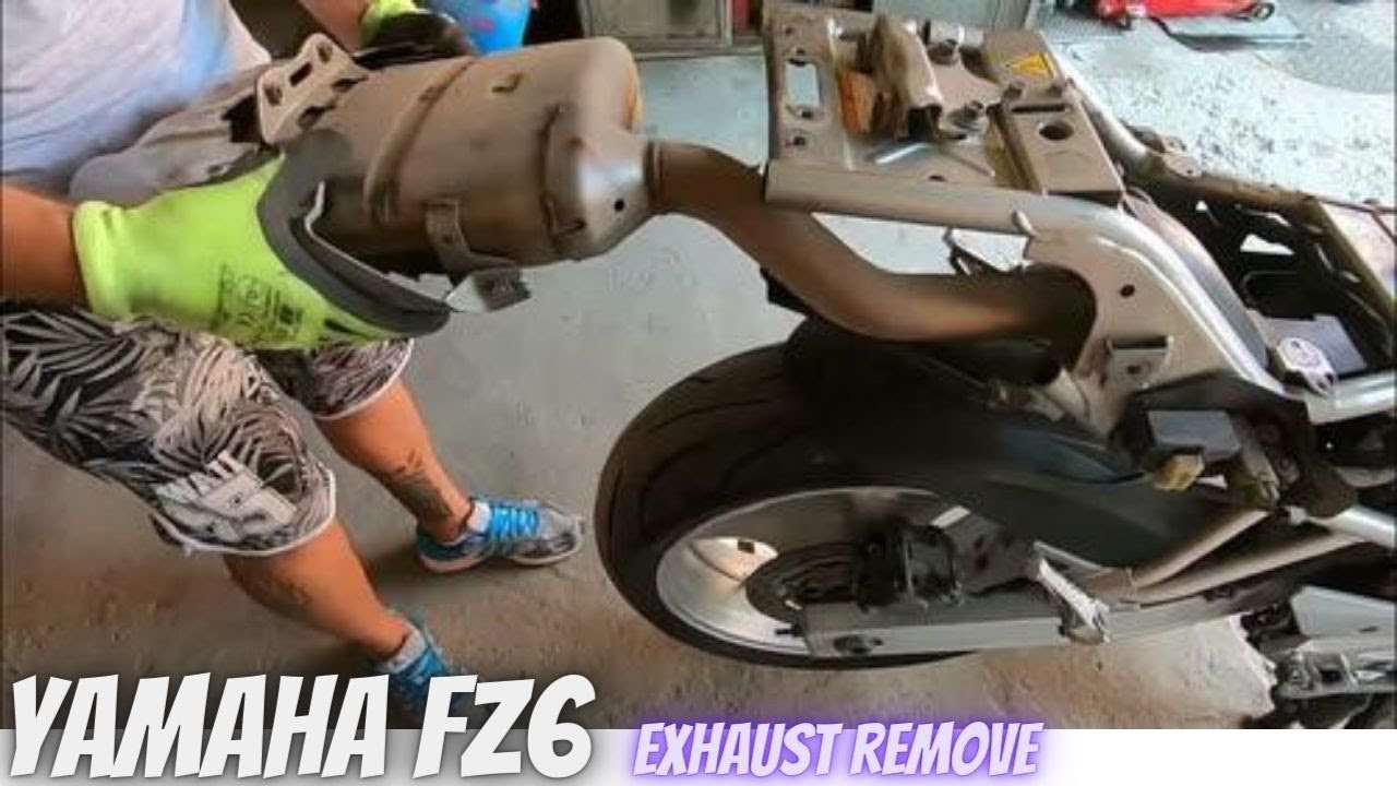 YAMAHA FZ6 Fazer exhaust removal , Auspuff entfernt , eksos fjernet , uitlaat verwijderd ,udstødning