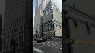 Louis Vuitton 57th Street #explorenyc  #nyc  #louisvuitton #nycattractions
