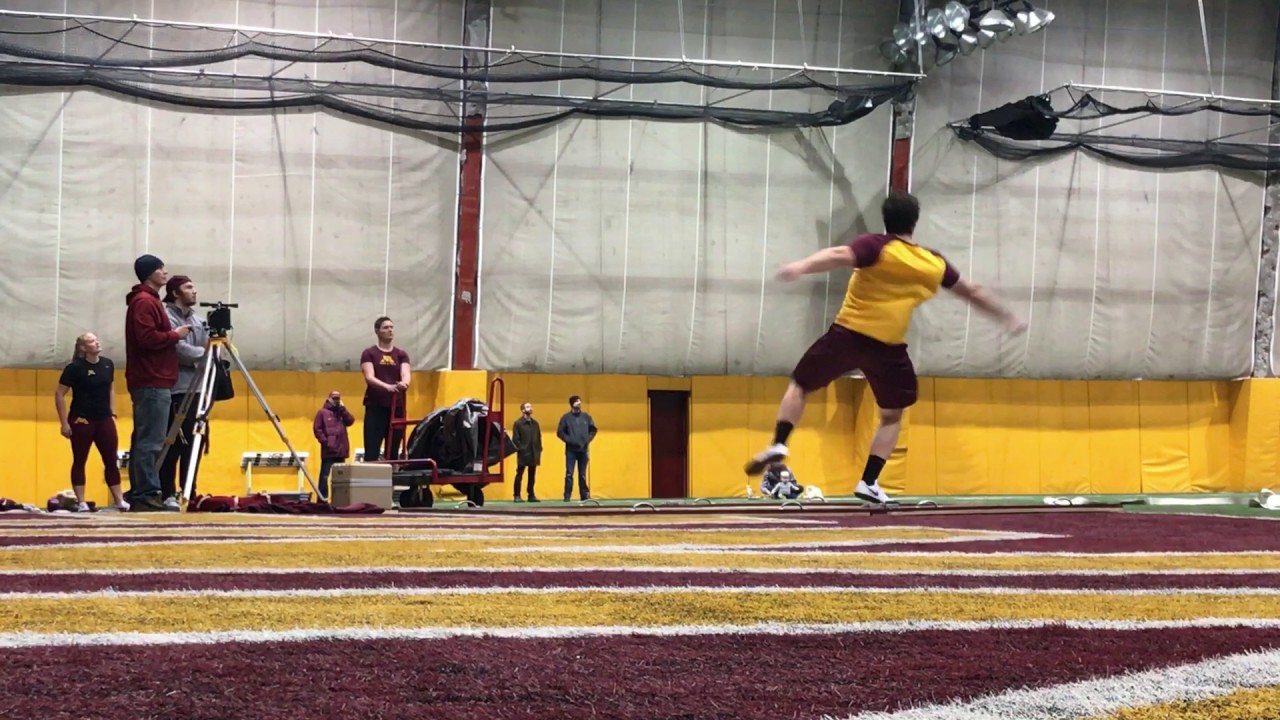 University Of Minnesota Indoor Discus Competiton YouTube