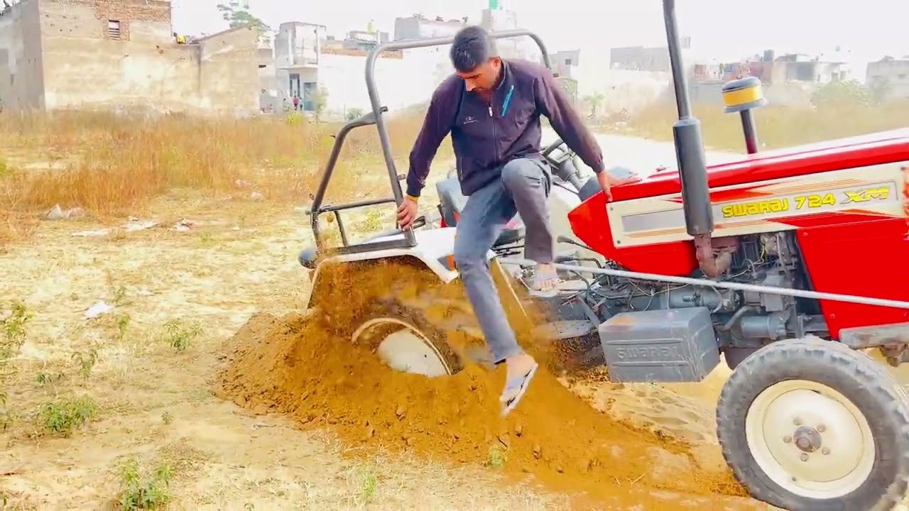 विडियो के चक्कर में ट्रैक्टर 🚜 का हो गया ये हाल 🥺