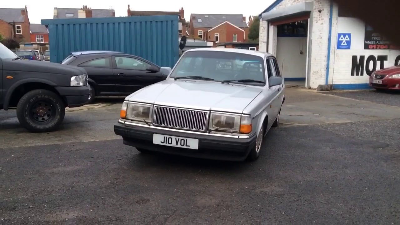 LoVol Lowrider Custom Hydraulics dancing car slammed Volvo 240 YouTube