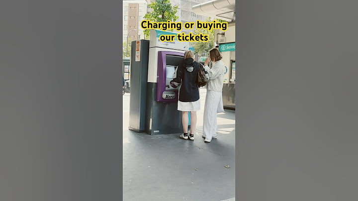 Charging or buying our tickets for a public transports in Paris France 🇫🇷 #highlights #shorts