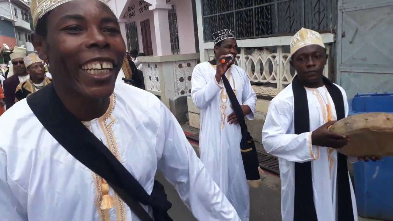 Madrassati Chababidine Kawéni : Chant ( charifoulanam )