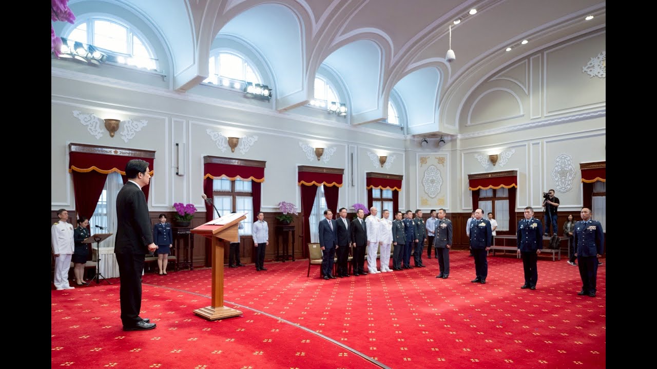 20251029 總統主持「中華民國114年11月份將官晉任授階典禮」