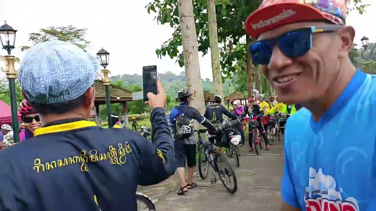 Detik-detik Pesepeda Jogja finish Banyunibo #milad #fedjo #federal #jogja #komunitas #sepeda #gowes