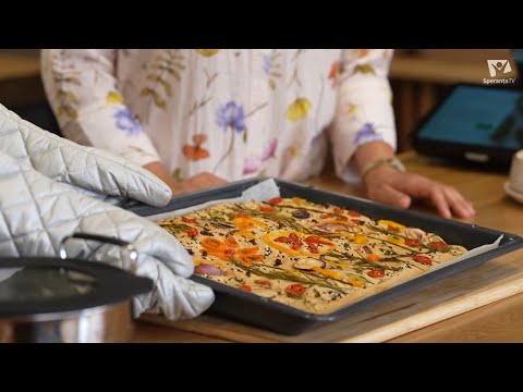 Poftă de Viață – Focaccia Florală, Pesto de Leuștean și Limonadă de Clitoria cu Paula Florea