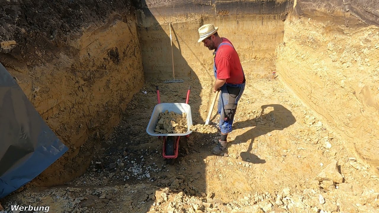 DIY Pool selber bauen die Baugrube / Swimmingpool / Schwimmbad /