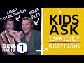 Capture de la vidéo "I Can't Talk About That!": Kids Ask Brad Pitt & Aaron Taylor-Johnson Difficult Questions