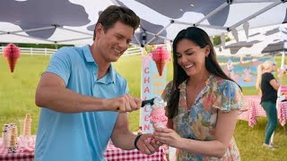 Taylor Coles Hallmark Romance Isnt Just On-Screen She Fell For This City