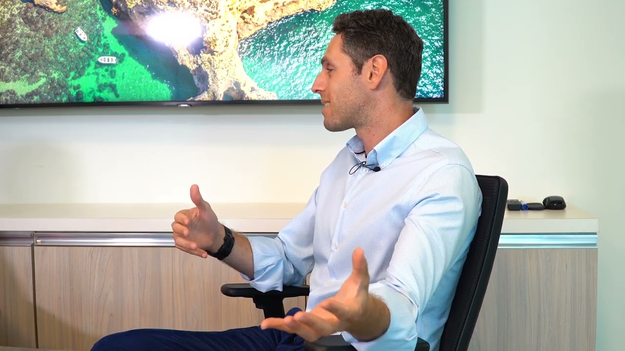 MEET OUR ICONS - Alexander Borschow