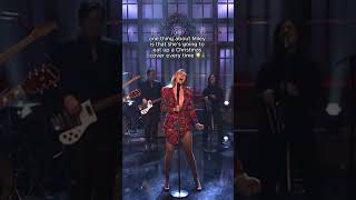 Could listen to Miley sing Christmas songs all day tbh 🤭❤️💚 #mileycyrus #christmas