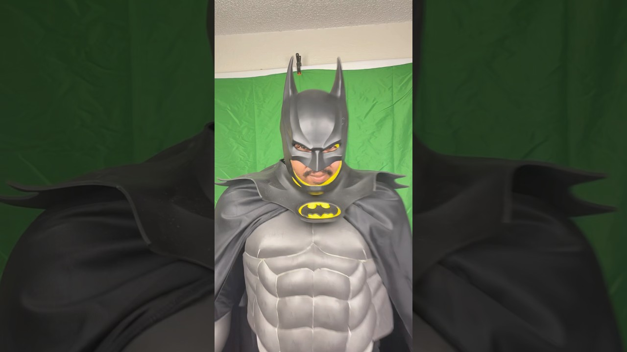 Batsuit in progress #cosplaydiy #batman #batmancostume #batmancosplay #cosplaytips #foamcrafts