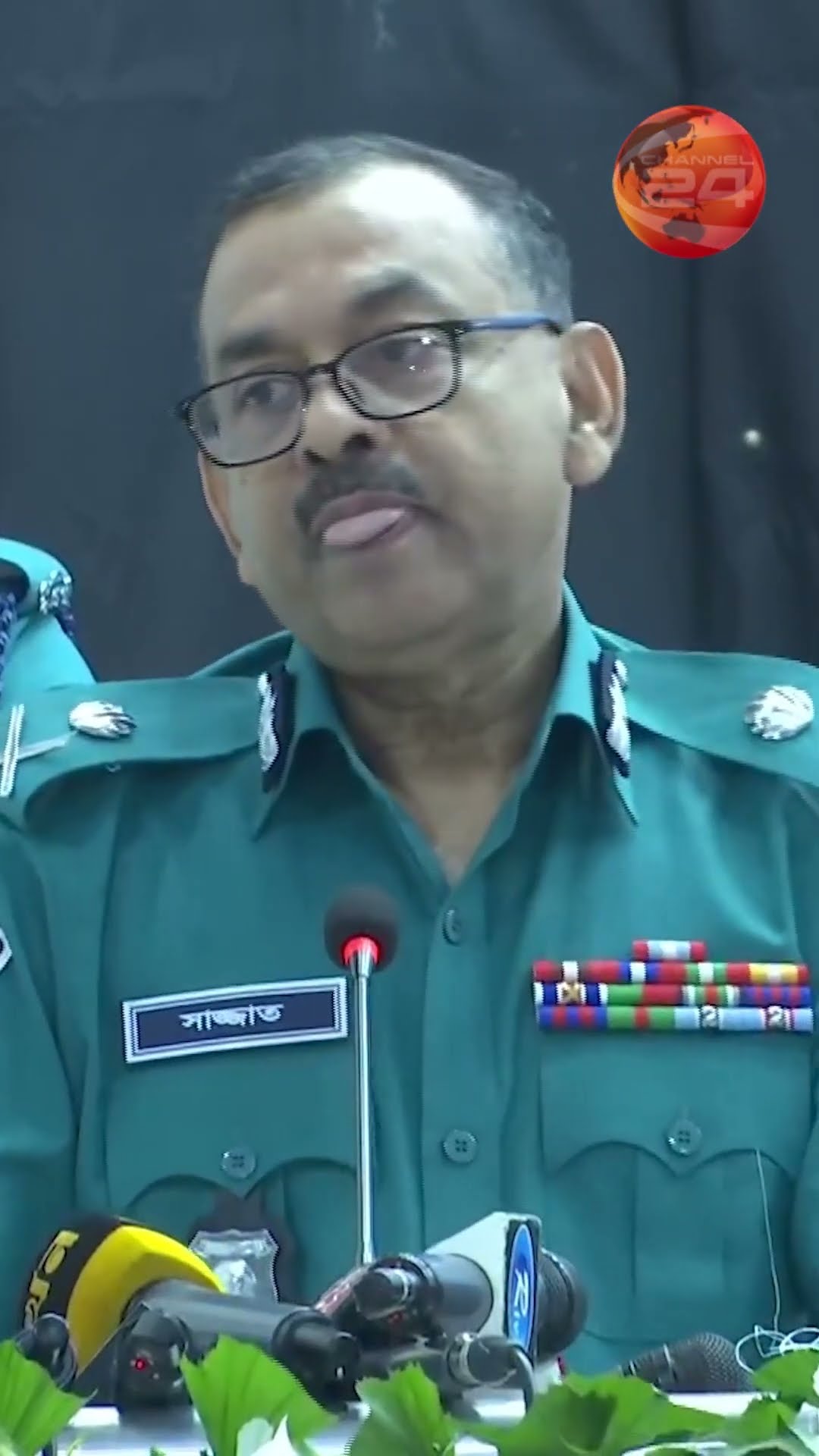 আমার পোশাক আপনার ট্যাক্সের টাকায় কেনা, আমরা কেন আপনাদের ওপর গুলি চালাব? #dmp #habiburrahman