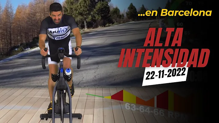 Clase Indoor Cycling entrenamiento Alta Intensidad...
