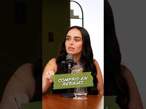 Moni descubre que la Mercadotecnia funciona muy bien en ella 😂
