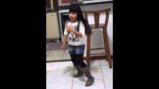 Mariá Dançando Funk