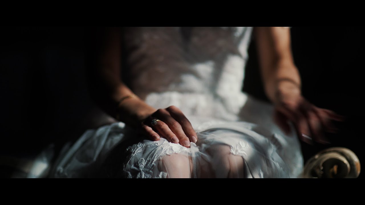 Dancing at the beach | Fun & stylish wedding | Lisa & Nathan | Newton Hall wedding film