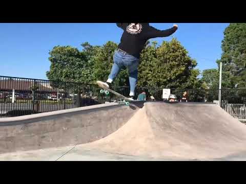 Reuban Sawyer / Rainbath Visual Skate Vid