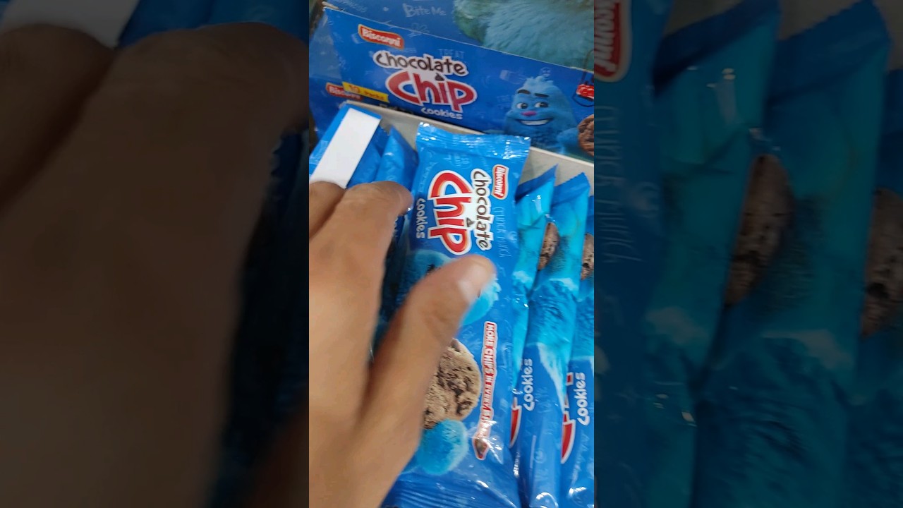 Asmr choclate chip vs Choco licious 🍫🎉 