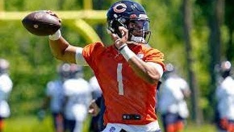 Why Justin Fields will be the BEST Rookie QB this Season.