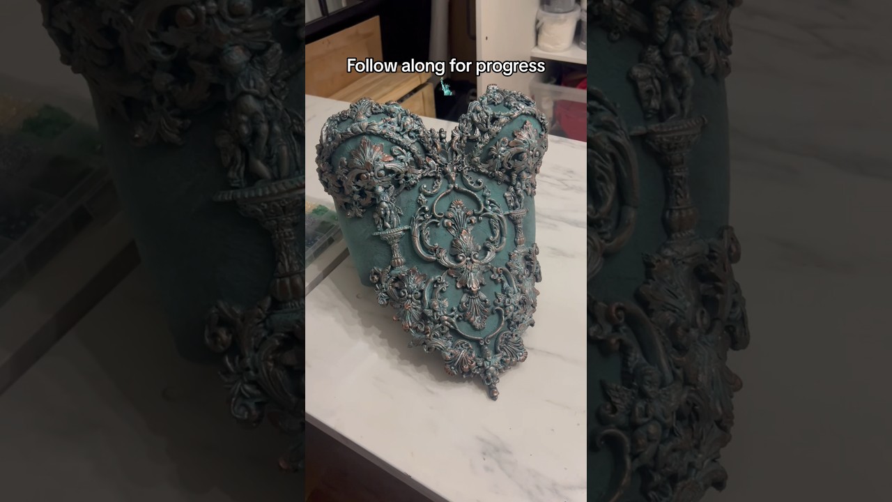 But make it glam 👗🗽 #cosplay #cosplayer #cosplays #statueofliberty #newyork #halloween