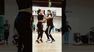 Quiero saber …🎵🔥 salsa partnerwork class #dance #dancer #salsadancing #yamulee #salsapartnerwork