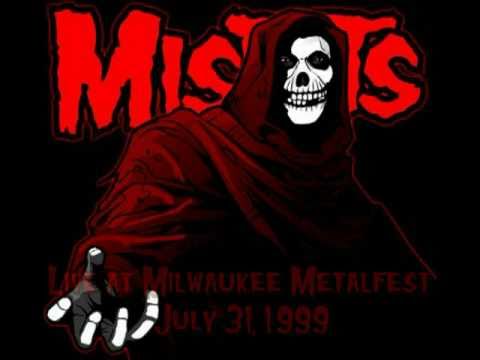 Misfits - "I Turned Into a Martian" (Live 1999)