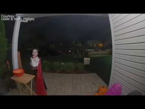 Video: No-Contact Trick or Treating – Lav en selvbetjent græskar slikskål